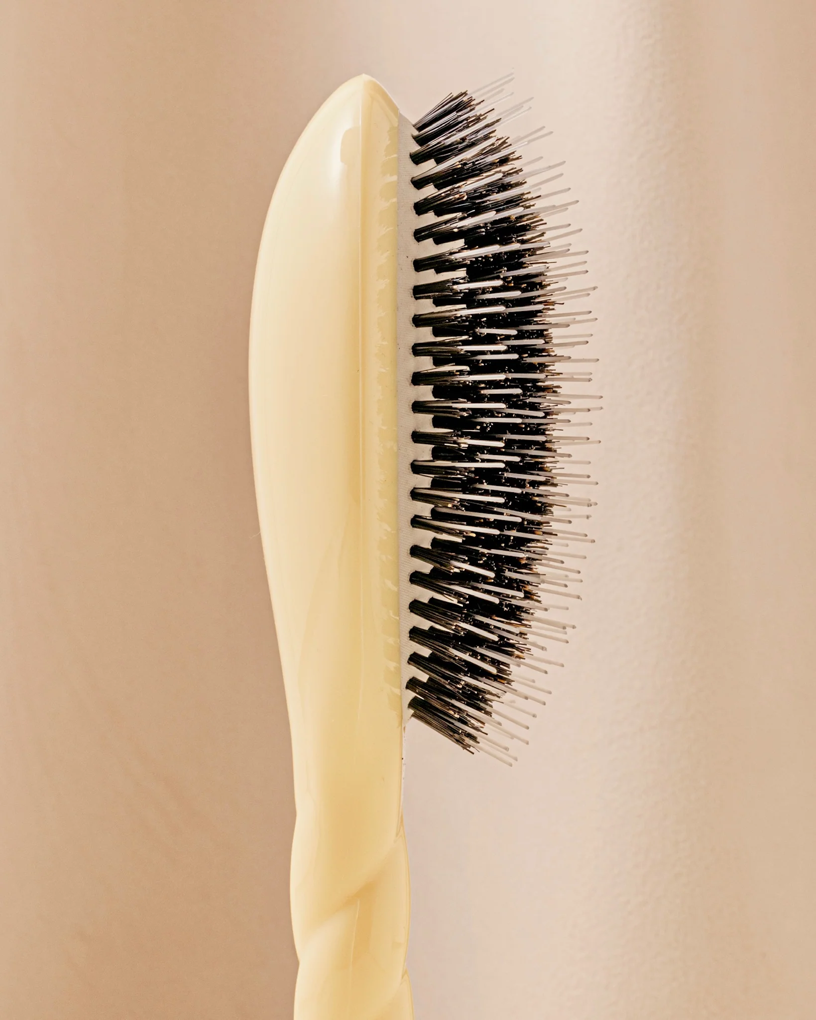 N.02 La Brosse Démêlante & Soin l'Indispensable Ivoire Cair - Image 3