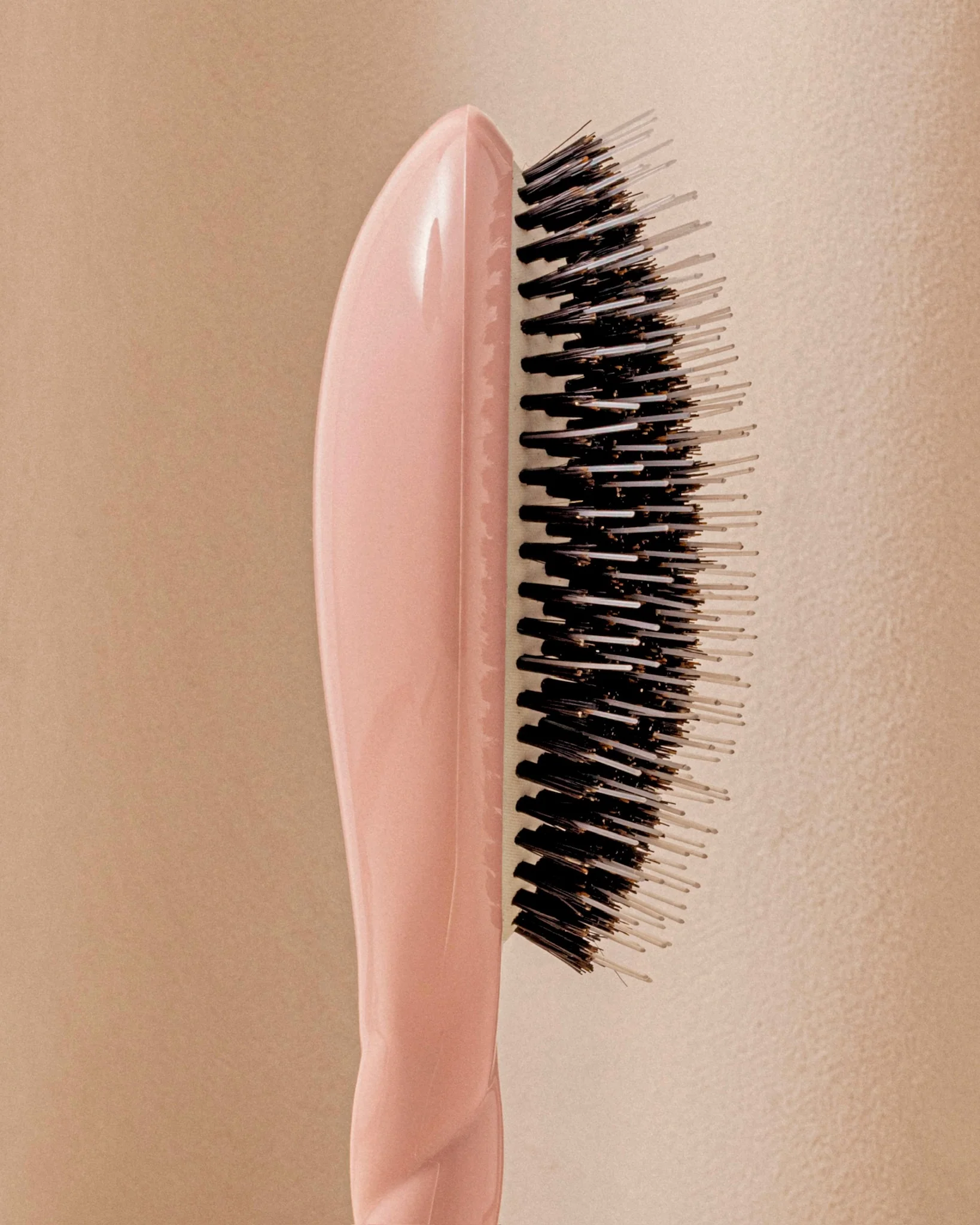 N.02 La Brosse Démêlante & Soin l'Indispensable Rose Poudré - Image 3