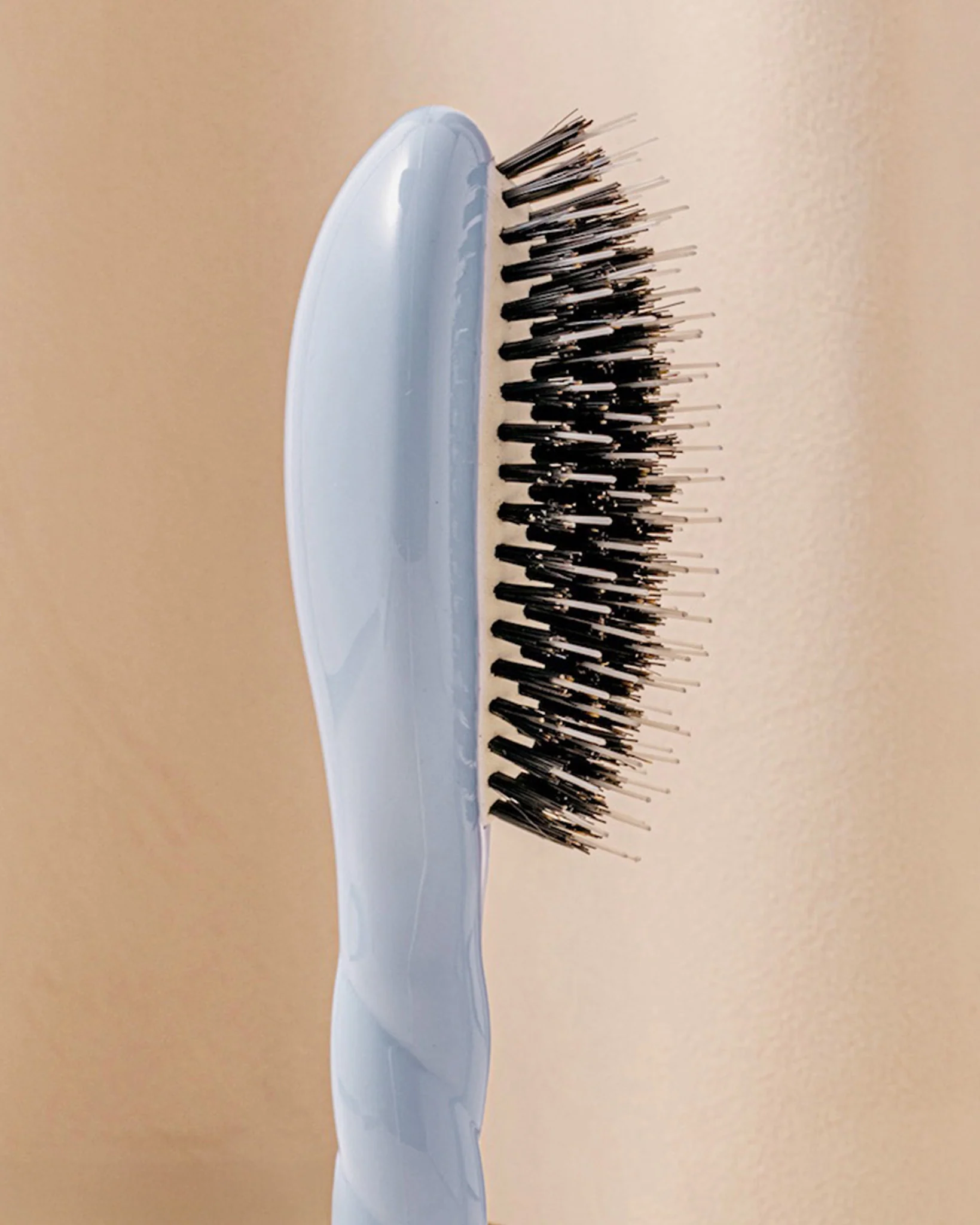 N.02 La Petite Brosse Démêlante & Soin l'Indispensable Bleu Ciel - Image 3