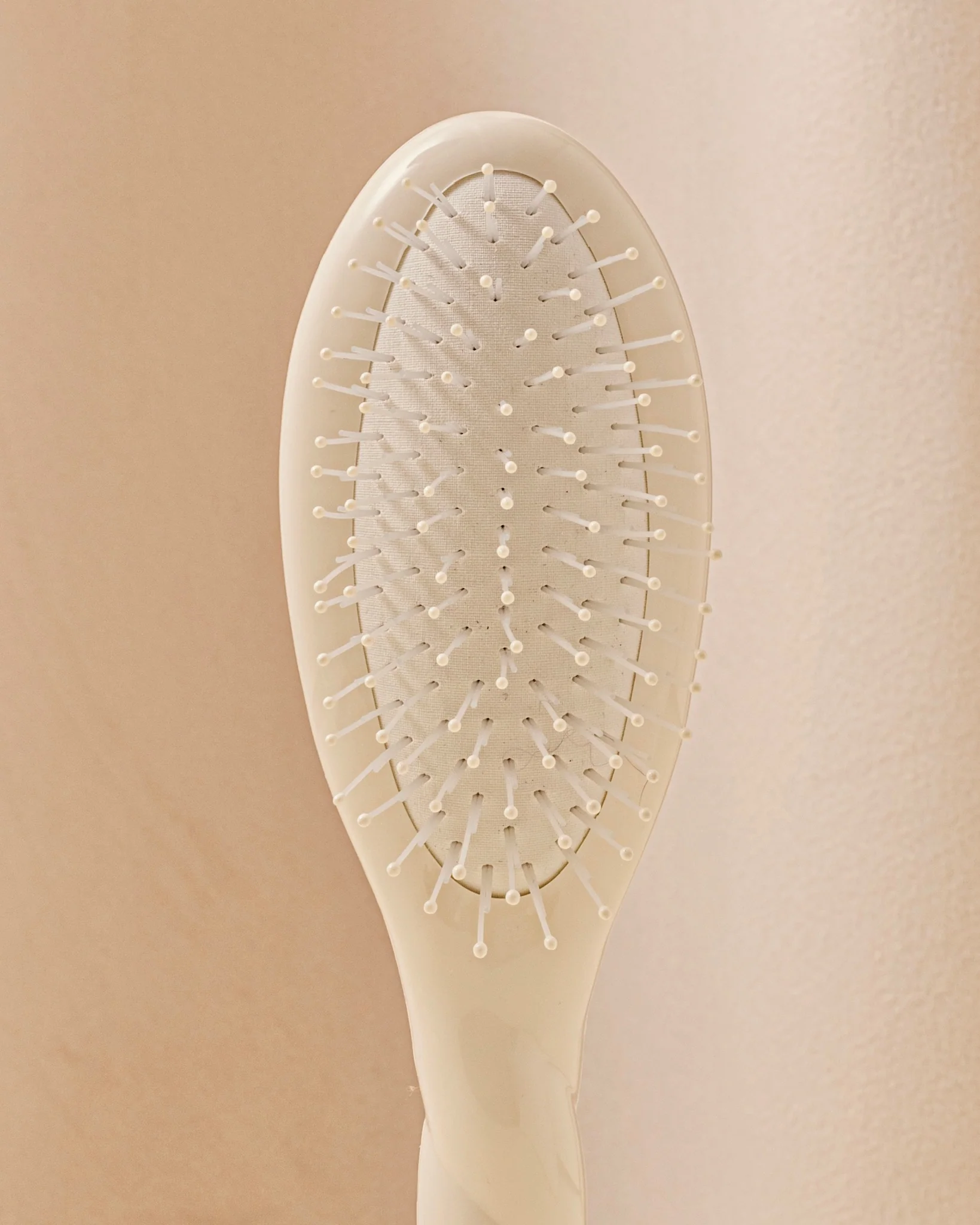 N.04 La Petite Brosse Démêlante & Massante La Miracle Blanc Crème - Image 4