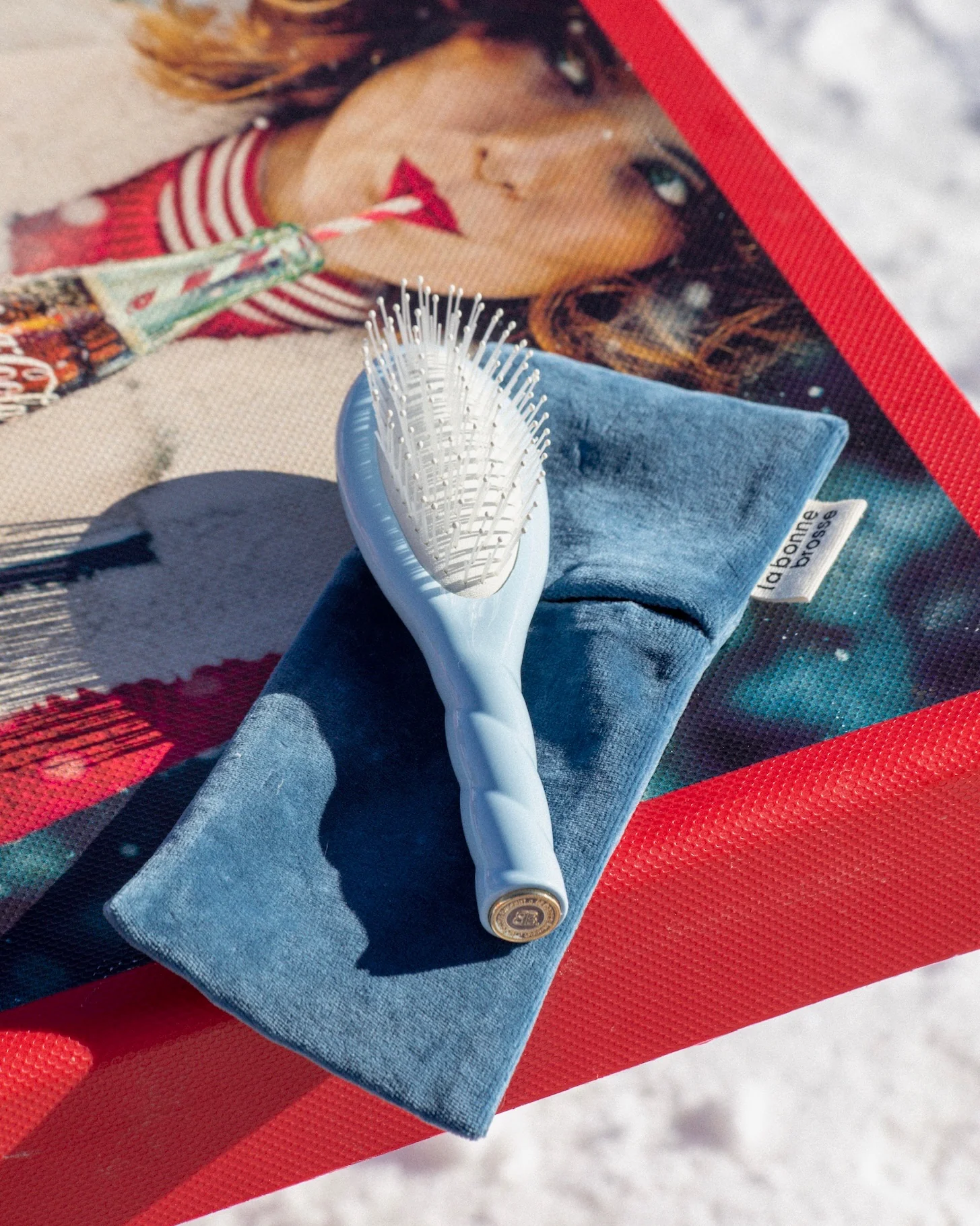 N.04 La Petite Brosse Démêlante & Massante La Miracle Bleu Ciel - Image 6