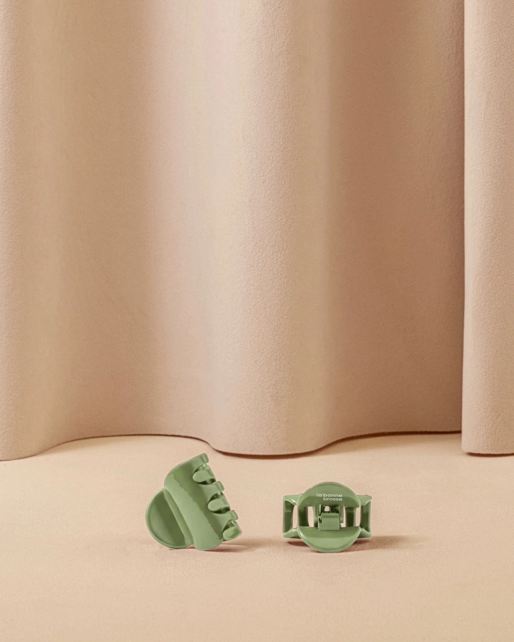 La Petite Pince à Cheveux - Image 5