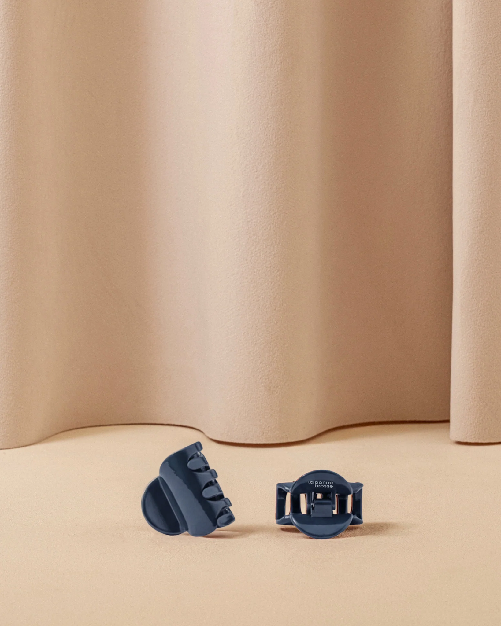 La Petite Pince à Cheveux - Image 7