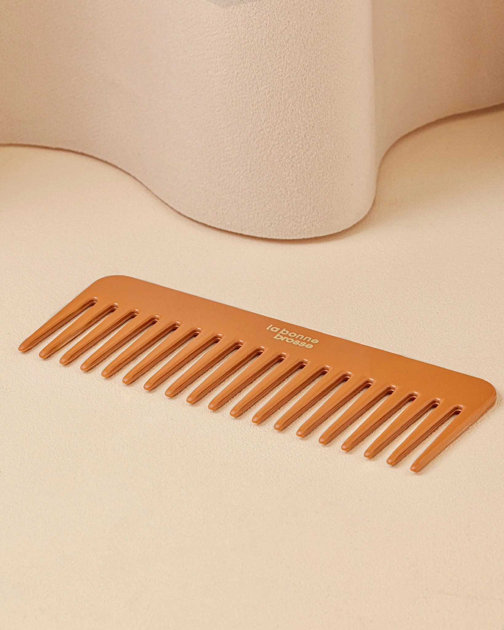 Le Peigne Large Démêlant en Acétate Terracotta - Image 3