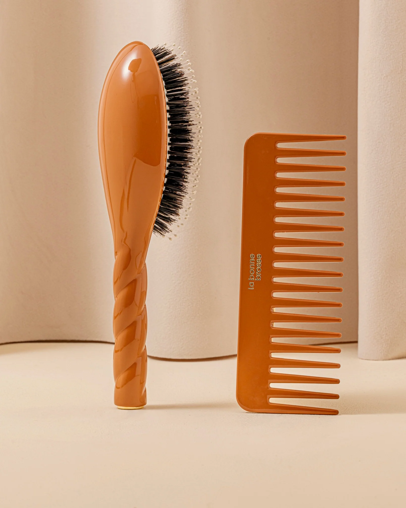Le Peigne Large Démêlant en Acétate Terracotta - Image 5