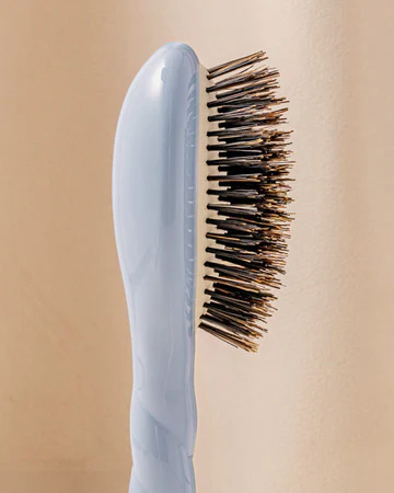 N.01 La Petite Brosse Brillance & Soin l’Universelle Bleu Ciel - Image 3