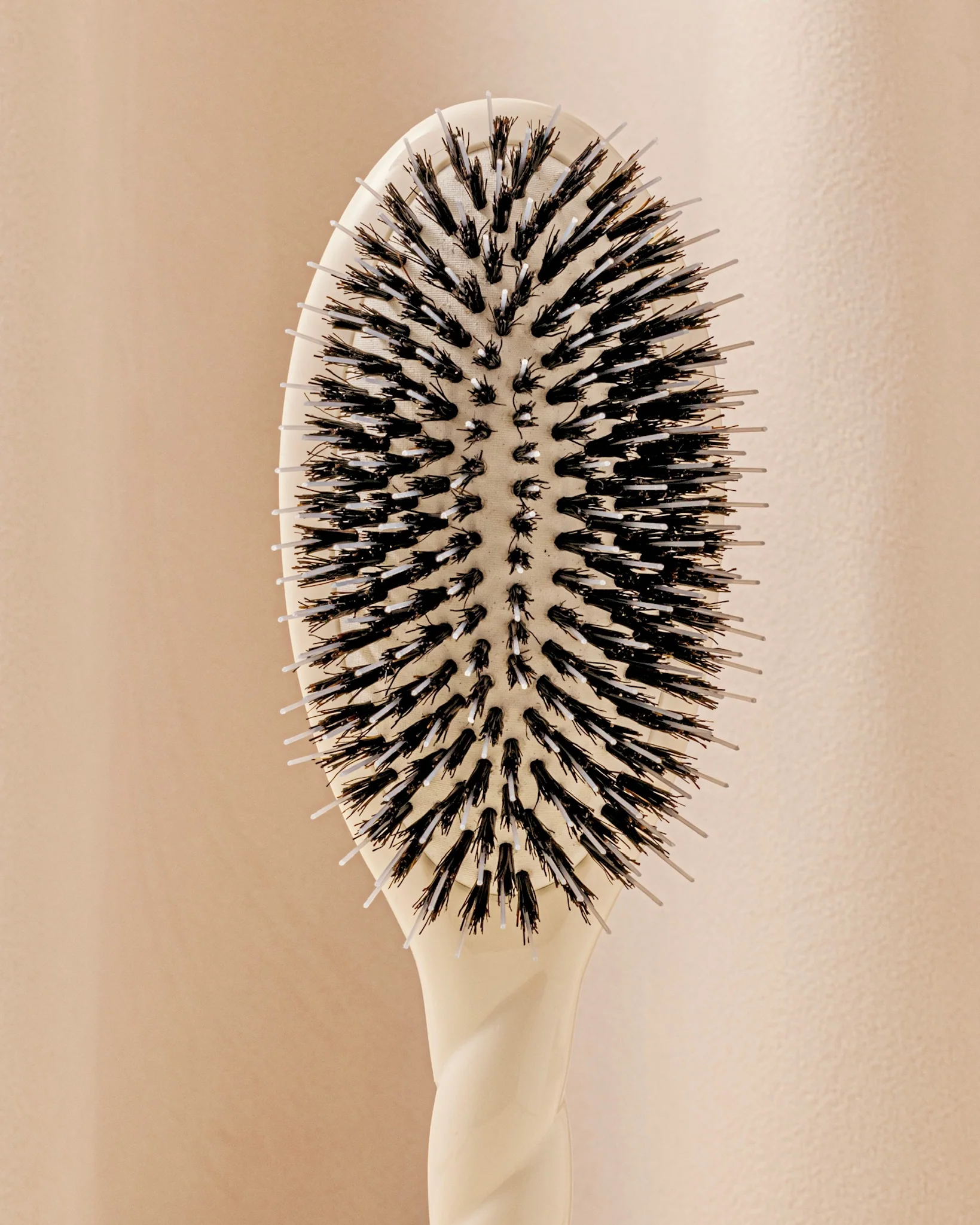 N.02 La Brosse Démêlante & Soin l'Indispensable Blanc Crème - Image 4