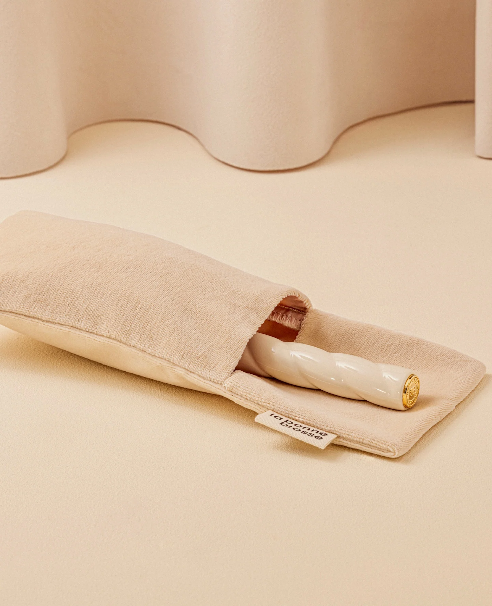 N.03 La Brosse Cuir Chevelu Sensible l'Indispensable Douceur Blanc Crème - Image 5