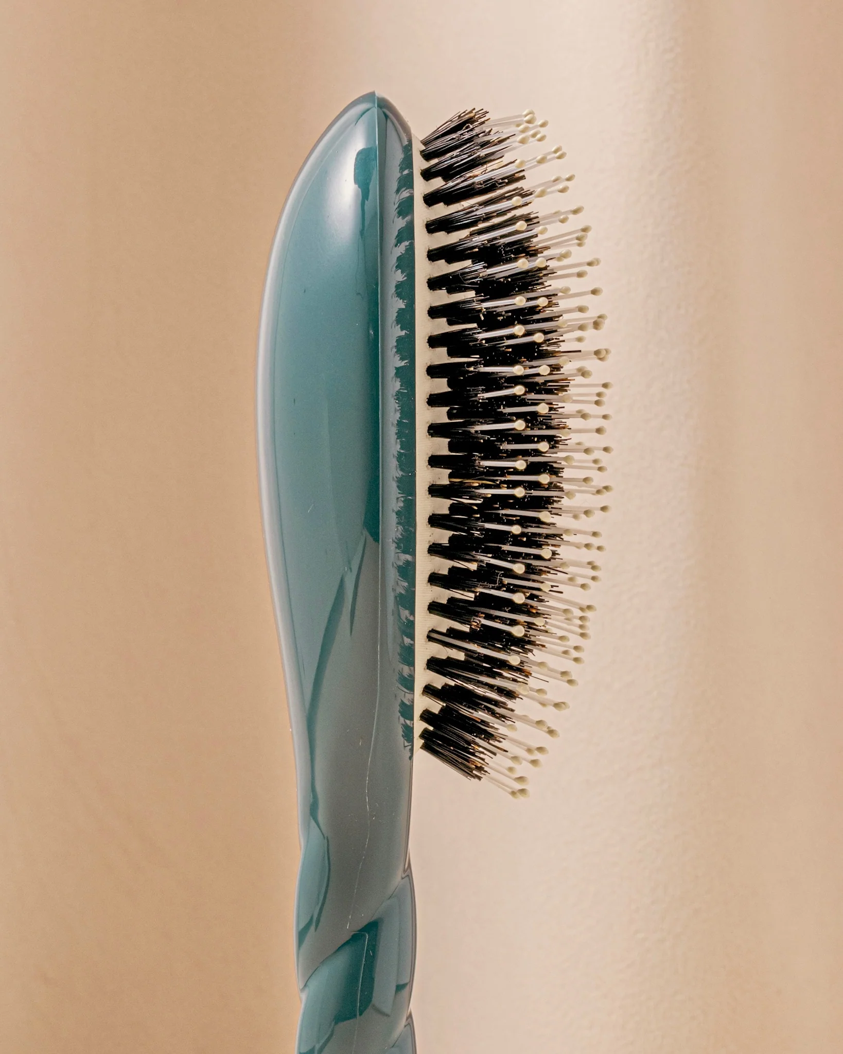 N.03 La Brosse Cuir Chevelu Sensible l'Indispensable Douceur Bleu Encre - Image 3