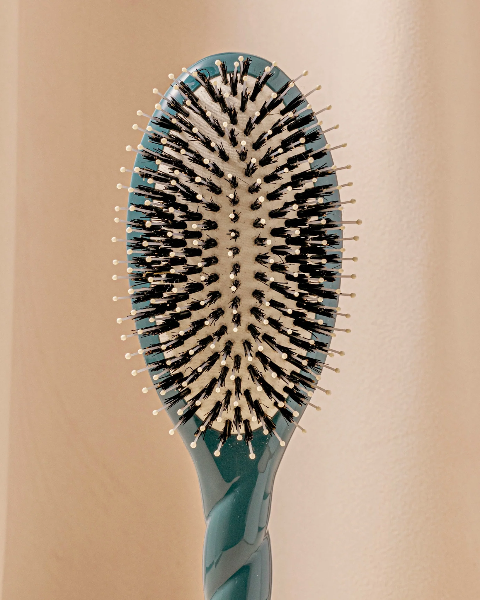 N.03 La Brosse Cuir Chevelu Sensible l'Indispensable Douceur Bleu Encre - Image 4