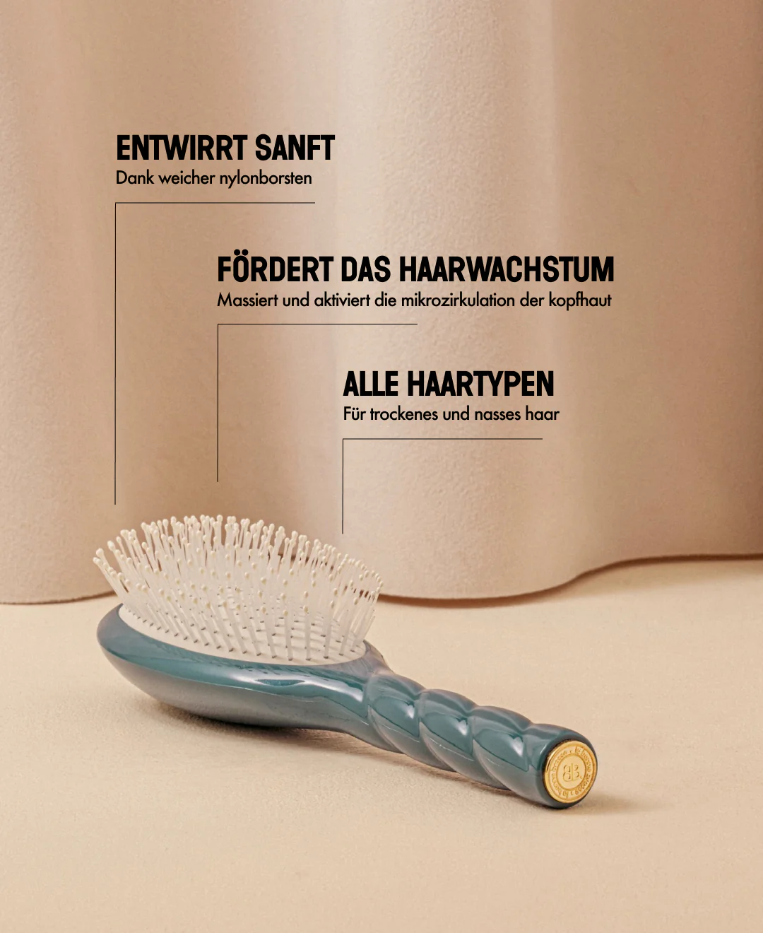 N.04 La Brosse Démêlante & Massante La Miracle Bleu Encre - Image 12