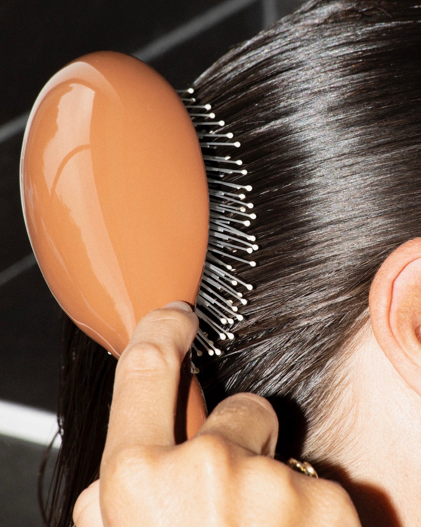 N.04 La Brosse Démêlante & Massante La Miracle Terracotta - Image 6