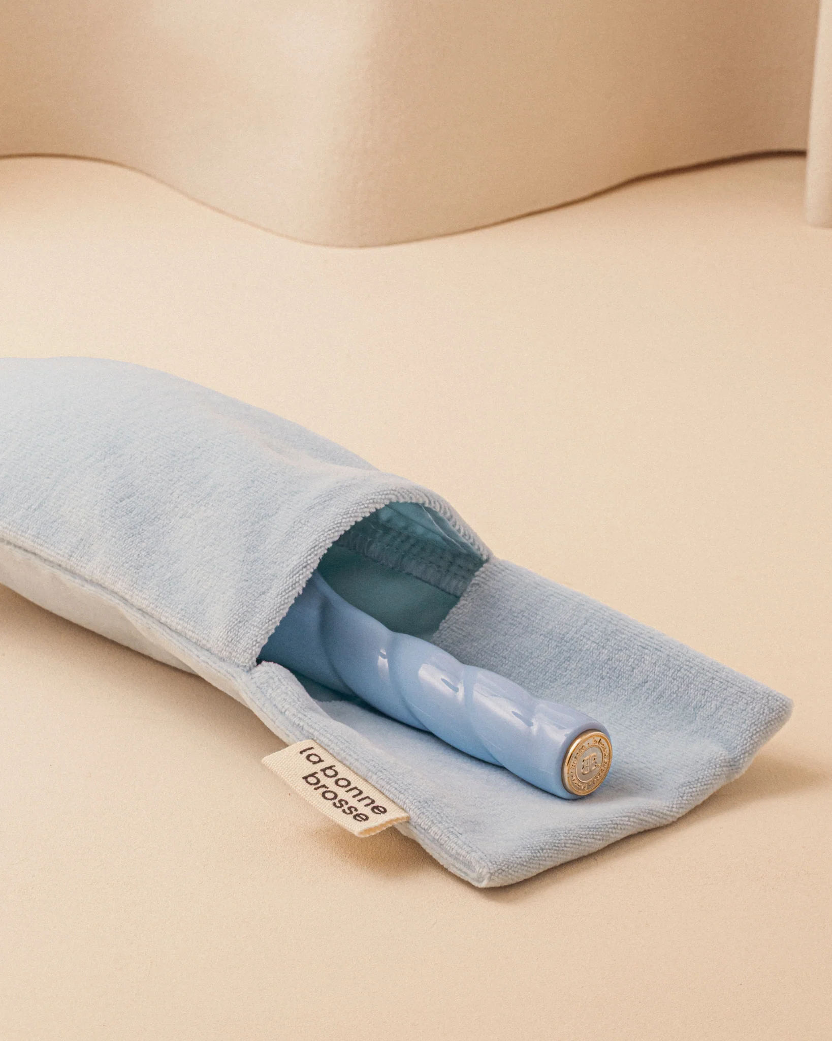 N.02 La Petite Brosse Démêlante & Soin l'Indispensable Bleu Ciel - Image 7